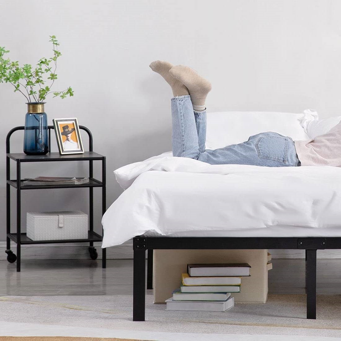 California King 16-inch Heavy-Duty Metal Bed Frame