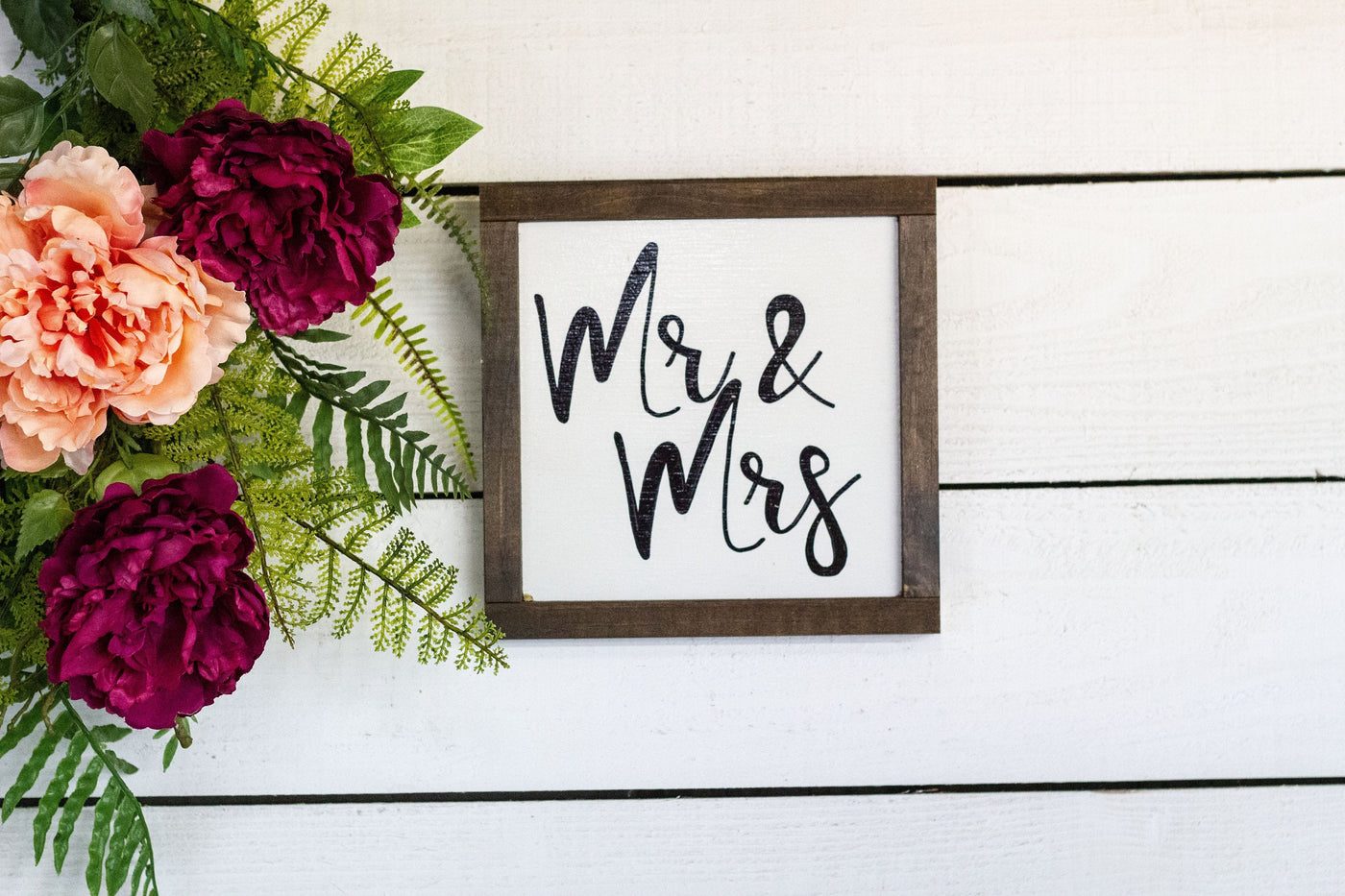 Mr + Mrs Wood Sign