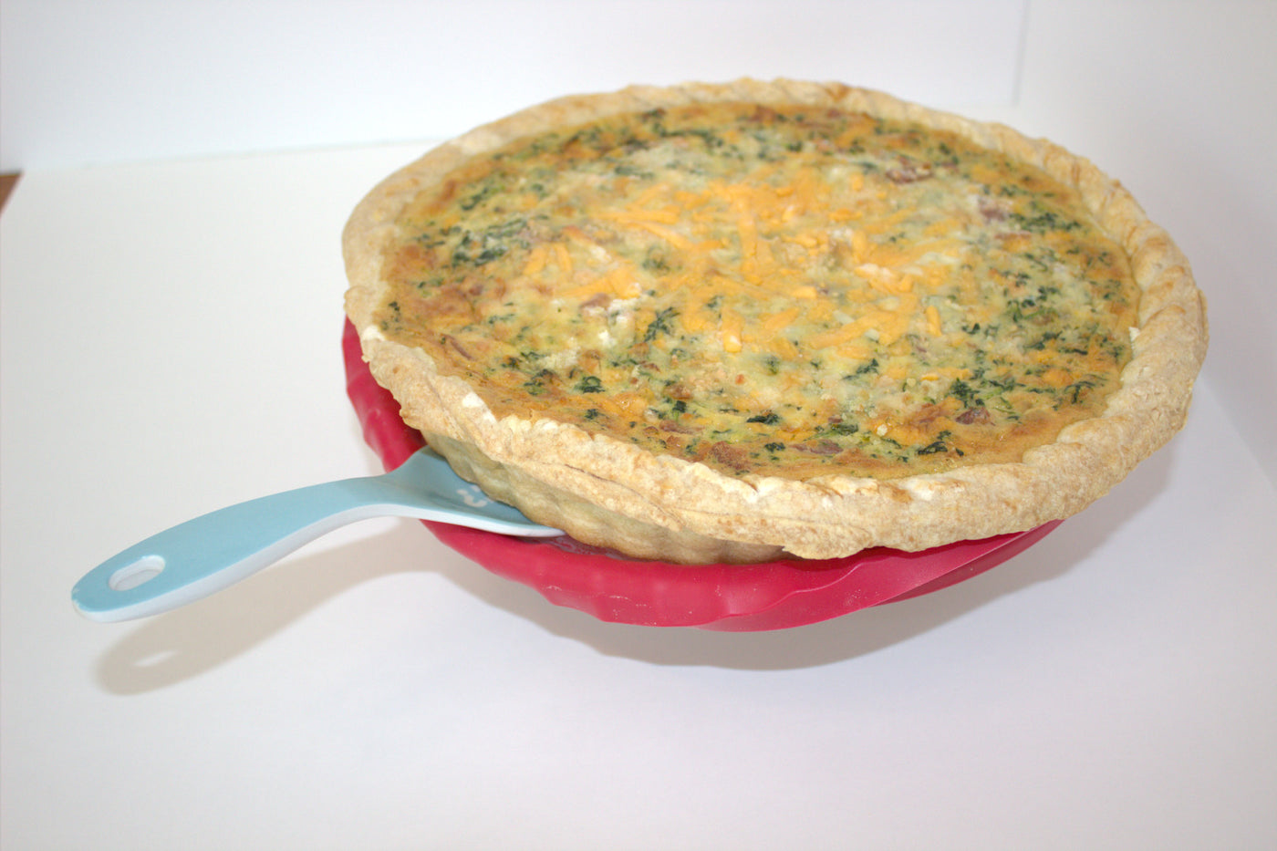 DoughEZ 10-inch Glass-Bottom Silicone Pie Pan